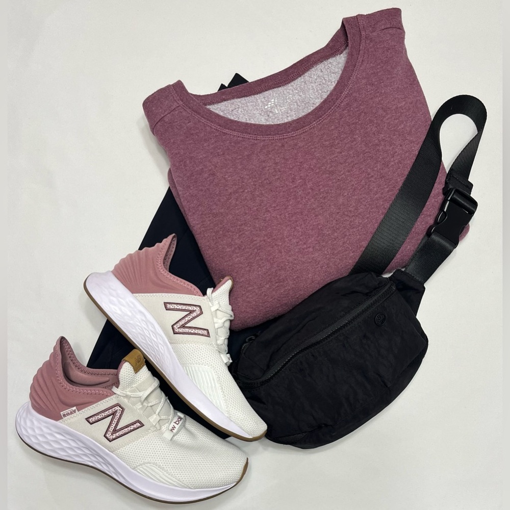 Women’s Large BCG Heathered Muave Crew-Neck Sweatshirt